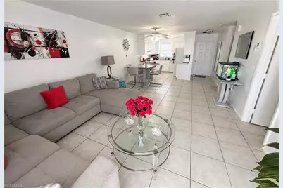 536 SE 6th Pl #536, Cape Coral, FL 33990 - Photo 5