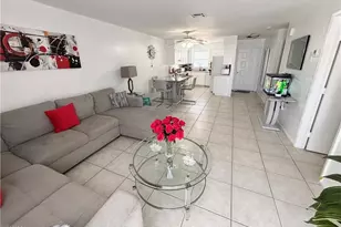 536 SE 6th Pl, Cape Coral, FL 33990 - Photo 5