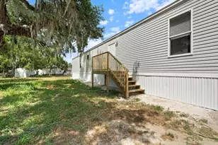 1038 Canopy Ln, Moore Haven, FL 33471 - Photo 7