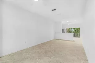 3285 Lindsey Ln, Naples, FL 34109 - Photo 7