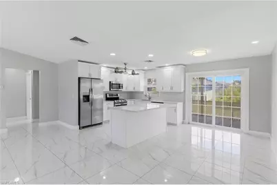 2658 SW 32nd St, Cape Coral, FL 33914 - Photo 15