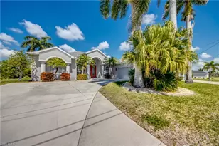2120 SW 8th Pl, Cape Coral, FL 33991 - Photo 3