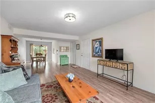 12620 Kenwood Ln, Fort Myers, FL 33907 - Photo 5