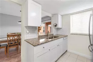 12620 Kenwood Ln, Fort Myers, FL 33907 - Photo 9