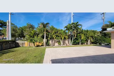 5200 West Blvd, Naples, FL 34103 - Photo 11