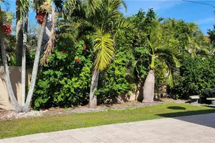 5200 West Blvd, Naples, FL 34103 - Photo 5