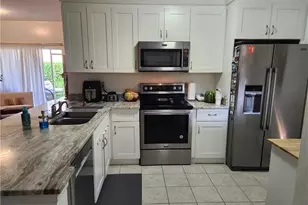 4293 Bellasol Cir, Fort Myers, FL 33916 - Photo 7