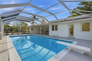 1040 Kings Crown Dr, Sanibel, FL 33957 - Photo 3