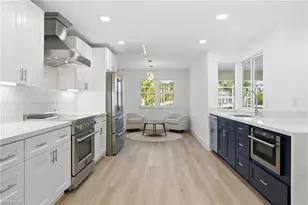 1040 Kings Crown Dr, Sanibel, FL 33957 - Photo 5