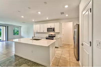1519 Lake Jessup Cir, Cape Coral, FL 33909 - Photo 3