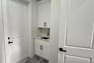 490 Christopher Ct, Labelle, FL 33935 - Photo 7