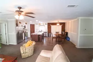545 S Trebol St, Clewiston, FL 33440 - Photo 11