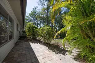 1031 Pine Isle Ln, Naples, FL 34112 - Photo 19