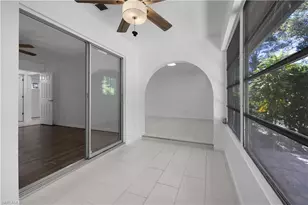 1031 Pine Isle Ln, Naples, FL 34112 - Photo 9