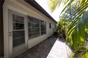 1031 Pine Isle Ln, Naples, FL 34112 - Photo 23