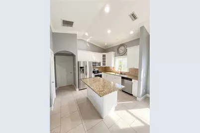 1031 NE 2nd Pl, Cape Coral, FL 33909 - Photo 3