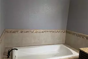 1031 NE 2nd Pl, Cape Coral, FL 33909 - Photo 11