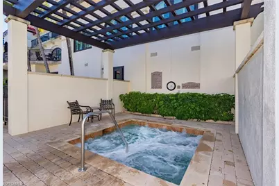 221 9th St S #301, Naples, FL 34102 - Photo 47