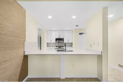 221 9th St S #301, Naples, FL 34102 - Photo 9