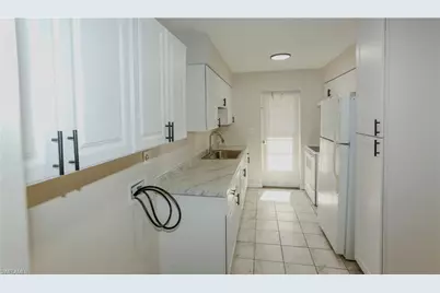 3307 SE 15th Pl #2, Cape Coral, FL 33904 - Photo 5