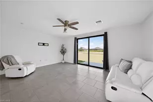 14275 Oviedo Pl, Fort Myers, FL 33905 - Photo 9