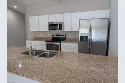 4405 SW 8th Ct, Cape Coral, FL 33914 - Photo 3
