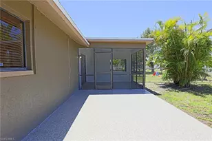 3818 SW 7th Pl, Cape Coral, FL 33914 - Photo 17