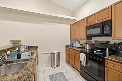 1018-1020 SE 24th Ave, Cape Coral, FL 33990 - Photo 13