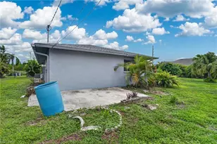 2233 SW 4th St, Cape Coral, FL 33991 - Photo 31