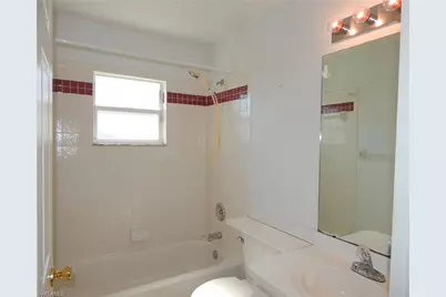 135 SE 29th St, Cape Coral, FL 33904 - Photo 11