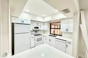 1420 SE 19th St, Cape Coral, FL 33990 - Photo 5