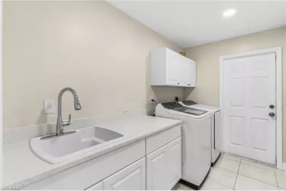1204 SE 5th Ter, Cape Coral, FL 33990 - Photo 27