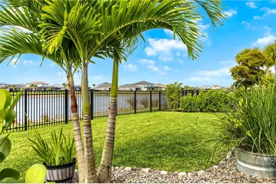 3692 Passion Vine Dr, Alva, FL 33920 - Photo 3