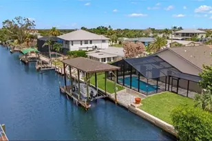 323 Washington Ct, Fort Myers Beach, FL 33931 - Photo 35