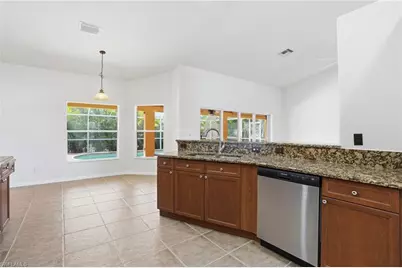 928 NW 5th Pl, Cape Coral, FL 33993 - Photo 17