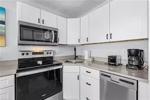 7330 Estero Blvd, Fort Myers Beach, FL 33931 - Photo 9