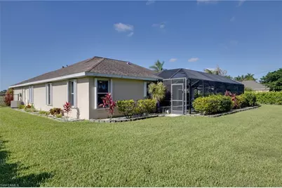 201 SW 35th St, Cape Coral, FL 33914 - Photo 39