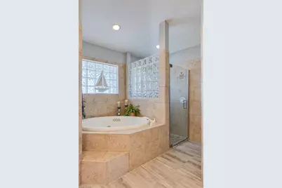 201 SW 35th St, Cape Coral, FL 33914 - Photo 21