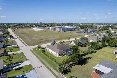 201 SW 35th St, Cape Coral, FL 33914 - Photo 33