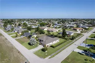 201 SW 35th St, Cape Coral, FL 33914 - Photo 35