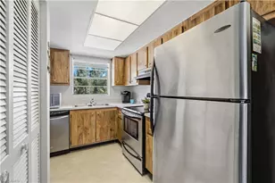 16881 Davis Rd, Fort Myers, FL 33908 - Photo 17