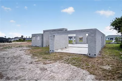 1003 NE 10th Pl, Cape Coral, FL 33909 - Photo 15