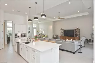 18958 WildBlue Blvd, Fort Myers, FL 33913 - Photo 9