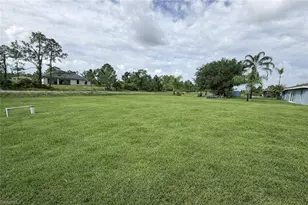 2809 Darlene Pl, Lehigh Acres, FL 33971 - Photo 25
