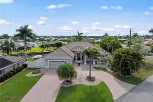 3733 SE 12th Pl, Cape Coral, FL 33904 - Photo 5