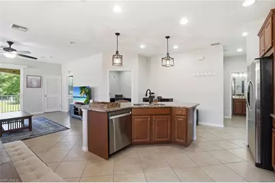 8515 Oakshade Cir #201, Fort Myers, FL 33919 - Photo 11