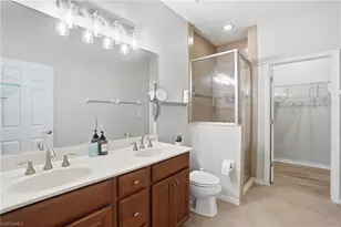 8515 Oakshade Cir, Fort Myers, FL 33919 - Photo 17