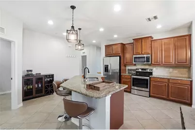 8515 Oakshade Cir #201, Fort Myers, FL 33919 - Photo 13