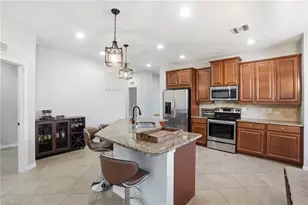 8515 Oakshade Cir, Fort Myers, FL 33919 - Photo 13