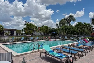 9305 Lake Park Dr, Fort Myers, FL 33919 - Photo 23